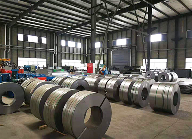 廠房內(nèi)景.jpg 廠房內(nèi)景.jpg